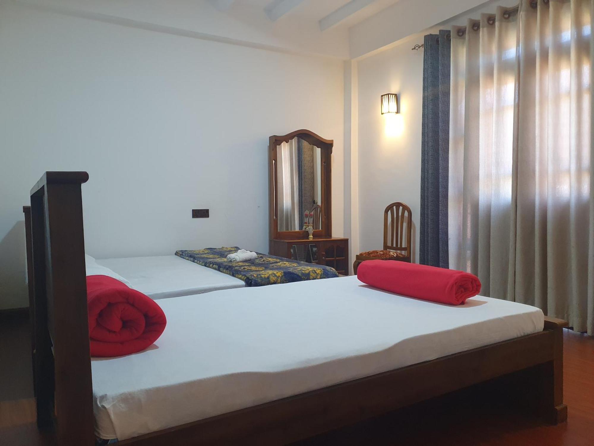 Barrow Villa Нувара Елия Екстериор снимка
