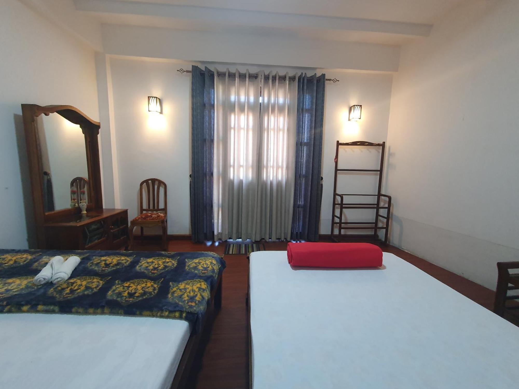 Barrow Villa Нувара Елия Екстериор снимка